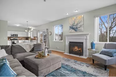 1995 Colchester Avenue, Hoffman Estates, IL 60192 - Photo 17