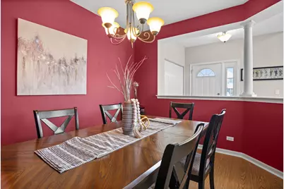 1995 Colchester Avenue, Hoffman Estates, IL 60192 - Photo 7