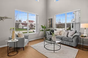 1995 Colchester Ave, Hoffman Estates, IL 60192 - Photo 5