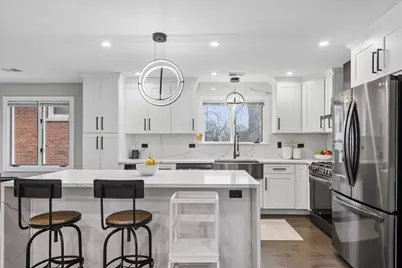 571 Byrd Road, Riverside, IL 60546 - Photo 5