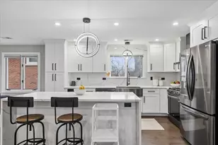 571 Byrd Rd, Riverside, IL 60546 - Photo 5