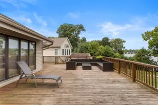 690 N Cove Ct, Decatur, IL 62521 - Photo 7