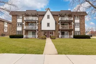 5850 W 87th St, Burbank, IL 60459 - Photo 1