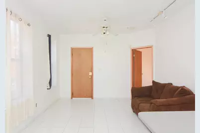 537 N Claremont Avenue #1, Chicago, IL 60612 - Photo 5