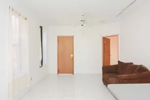 537 N Claremont Ave, Chicago, IL 60612 - Photo 5