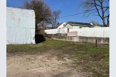 1330 E New York Street, Aurora, IL 60505 - Photo 7