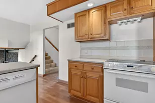 185 N Dewey St, Diamond, IL 60416 - Photo 13