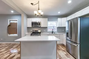 520 4th St, Waukegan, IL 60085 - Photo 9