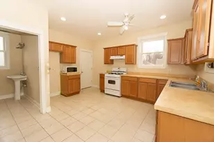 253 McClure Ave, Elgin, IL 60123 - Photo 7