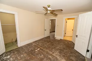 253 McClure Ave, Elgin, IL 60123 - Photo 11