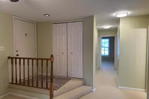 1310 Cromwell Ct, Vernon Hills, IL 60061 - Photo 3