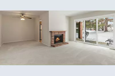 320 Woodbury Court #D1, Schaumburg, IL 60193 - Photo 3