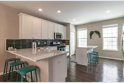 523 Town Center Boulevard, Gilberts, IL 60136 - Photo 3