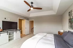 523 Town Center Blvd, Gilberts, IL 60136 - Photo 17