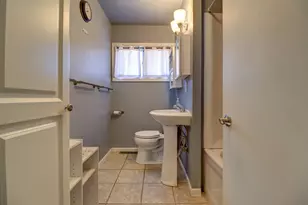 811 W 19th St, Sterling, IL 61081 - Photo 15