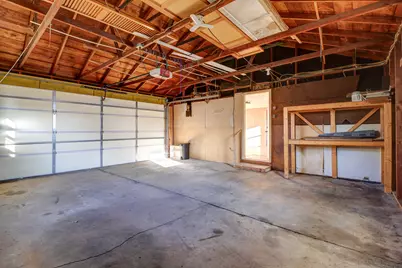 811 W 19th Street, Sterling, IL 61081 - Photo 17