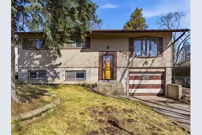 646 Dickens Avenue, Glendale Heights, IL 60139 - Photo 1