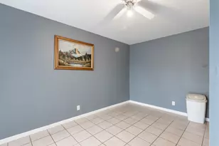 80 Fernwood Dr, Bolingbrook, IL 60440 - Photo 5