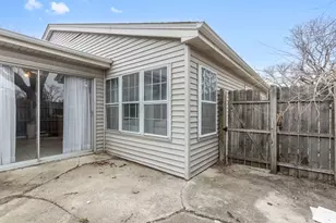 80 Fernwood Dr, Bolingbrook, IL 60440 - Photo 15