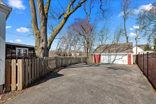 1213 Campbell St, Joliet, IL 60435 - Photo 31