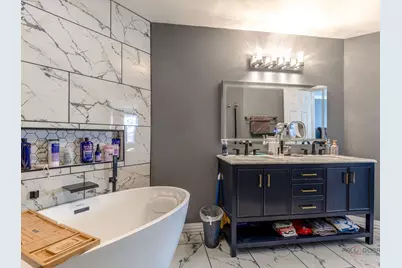 325 Green Knoll Lane #325, Streamwood, IL 60107 - Photo 13