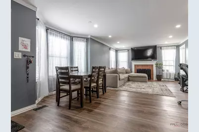 325 Green Knoll Lane #325, Streamwood, IL 60107 - Photo 3