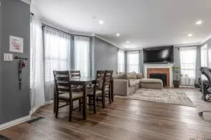 325 Green Knoll Ln, Streamwood, IL 60107 - Photo 3