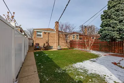 3633 W 58th Place, Chicago, IL 60629 - Photo 29