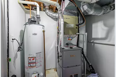 3633 W 58th Place, Chicago, IL 60629 - Photo 27