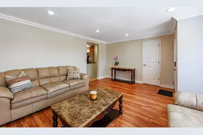 3633 W 58th Place, Chicago, IL 60629 - Photo 7