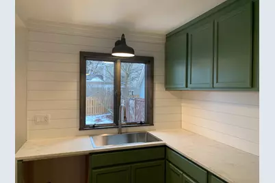 409 Jackson Avenue, Saint Charles, IL 60174 - Photo 7