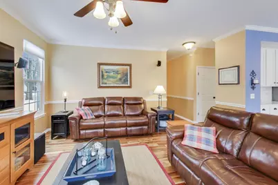 801 Dunhill Court, Gurnee, IL 60031 - Photo 17