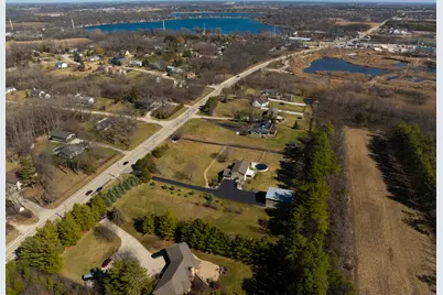 23901 W Grass Lake Road, Antioch, IL 60002 - Photo 13