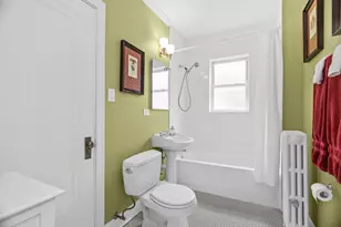 2322 W Farwell Ave, Chicago, IL 60645 - Photo 17