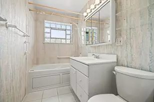 1S165 Buttercup Ln, Villa Park, IL 60181 - Photo 11