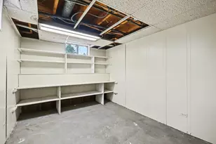 1S165 Buttercup Ln, Villa Park, IL 60181 - Photo 19