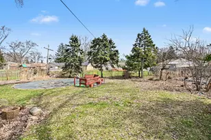 1S165 Buttercup Ln, Villa Park, IL 60181 - Photo 23