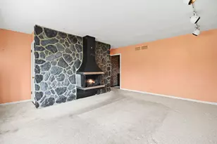 1S165 Buttercup Ln, Villa Park, IL 60181 - Photo 5