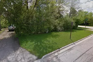 761 Dean Ave, Highland Park, IL 60035 - Photo 1