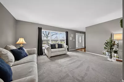 701 Lindsay Lane, West Dundee, IL 60118 - Photo 15