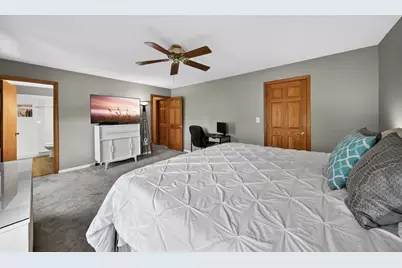 701 Lindsay Lane, West Dundee, IL 60118 - Photo 35