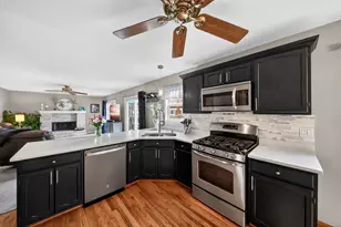 701 Lindsay Ln, West Dundee, IL 60118 - Photo 21