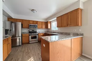 2811 Imperial Valley Trail, Aurora, IL 60503 - Photo 7