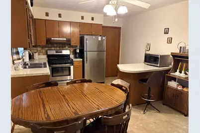 215 Phyllis Avenue, Rochelle, IL 61068 - Photo 5