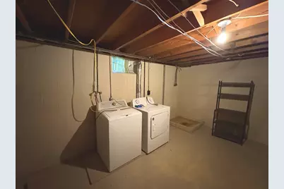 215 Phyllis Avenue, Rochelle, IL 61068 - Photo 21