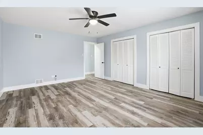 14315 S Manistee Avenue, Burnham, IL 60633 - Photo 17