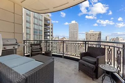 10 E Delaware Street #27E, Chicago, IL 60611 - Photo 5