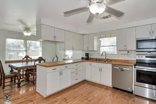 3230 N Glenn Rd, Bourbonnais, IL 60914 - Photo 9