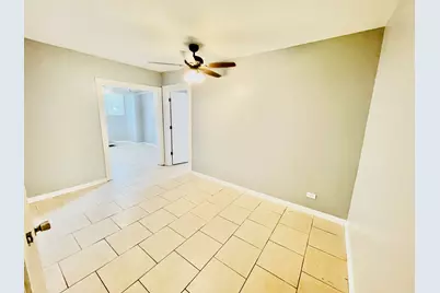 2300 W Granville Avenue #G, Chicago, IL 60659 - Photo 7