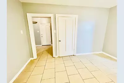 2300 W Granville Avenue #G, Chicago, IL 60659 - Photo 9